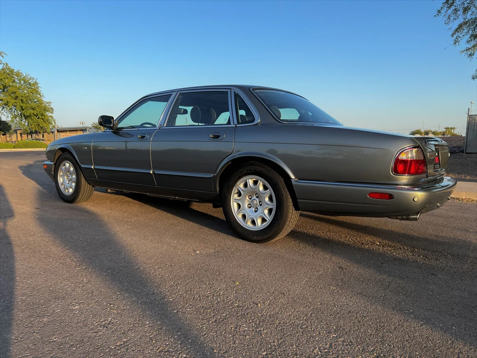 2003 Jaguar X308 XJ - Image 11 of 31