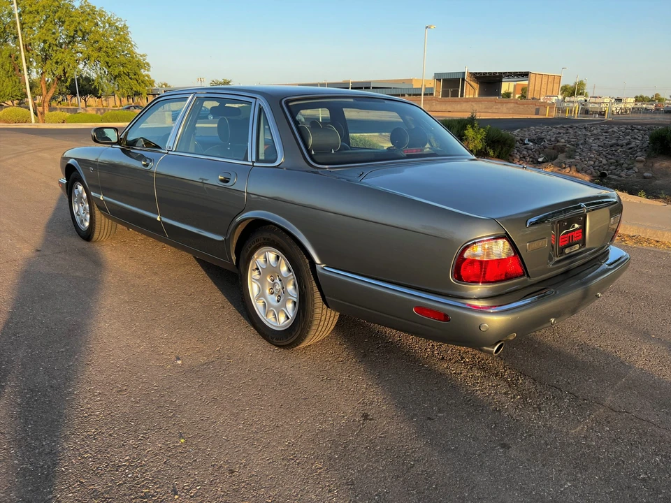 2003 Jaguar X308 XJ - Image 14 of 31