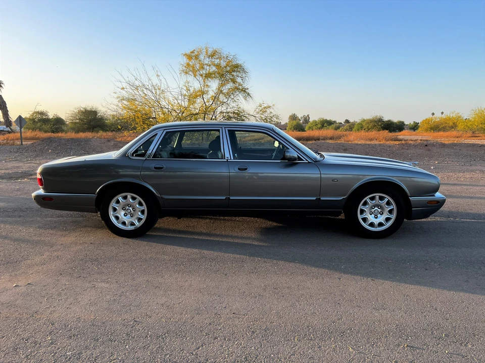 2003 Jaguar X308 XJ - Image 24 of 31