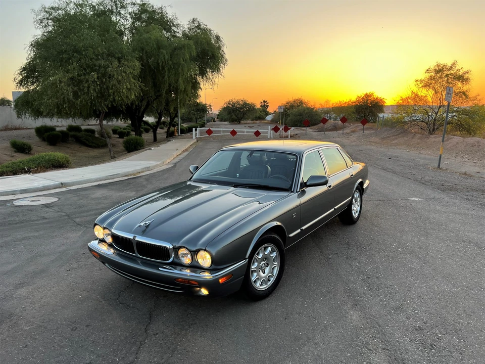 2003 Jaguar X308 XJ - Image 4 of 31