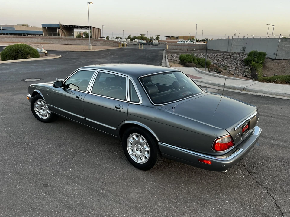 2003 Jaguar X308 XJ - Image 13 of 31