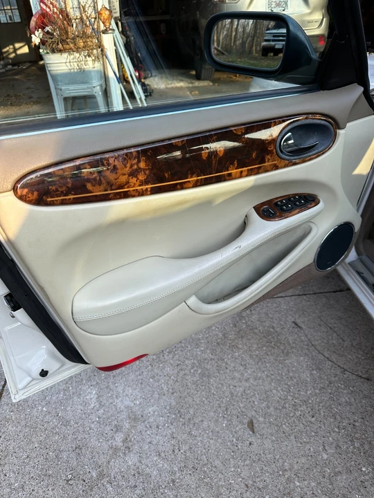 2003 Jaguar X308 XJ - Image 15 of 21