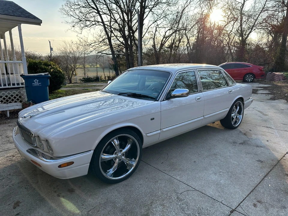 2003 Jaguar X308 XJ - Image 2 of 21