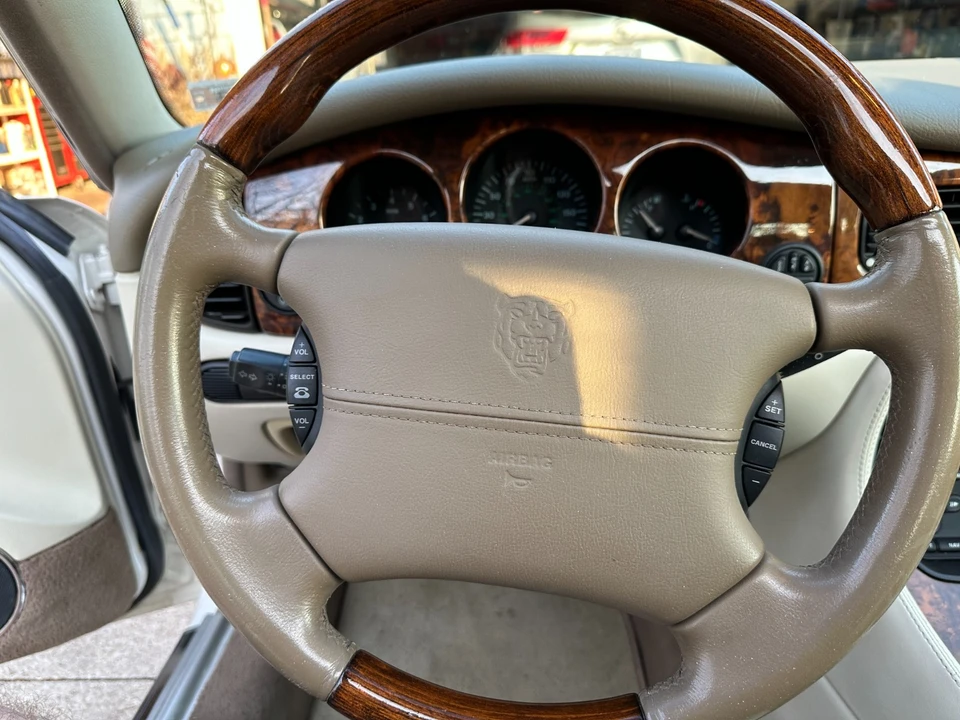 2003 Jaguar X308 XJ - Image 16 of 21