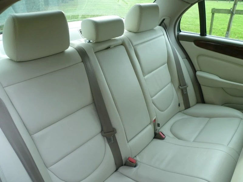 2003 Jaguar X308 XJ - Image 27 of 30