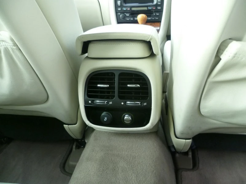 2003 Jaguar X308 XJ - Image 29 of 30