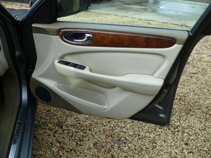 2003 Jaguar X308 XJ - Image 25 of 30