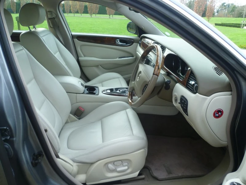 2003 Jaguar X308 XJ - Image 19 of 30