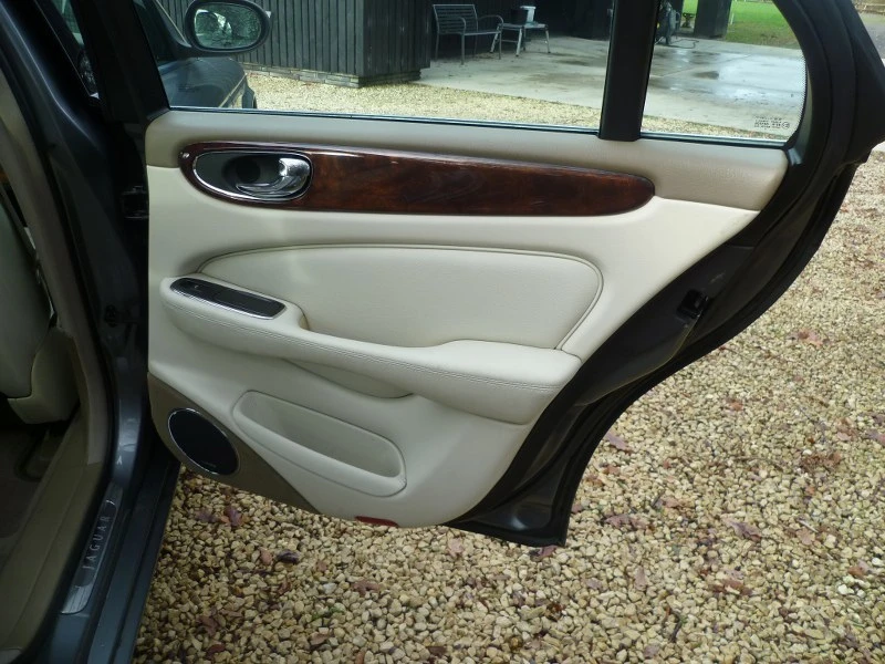 2003 Jaguar X308 XJ - Image 28 of 30