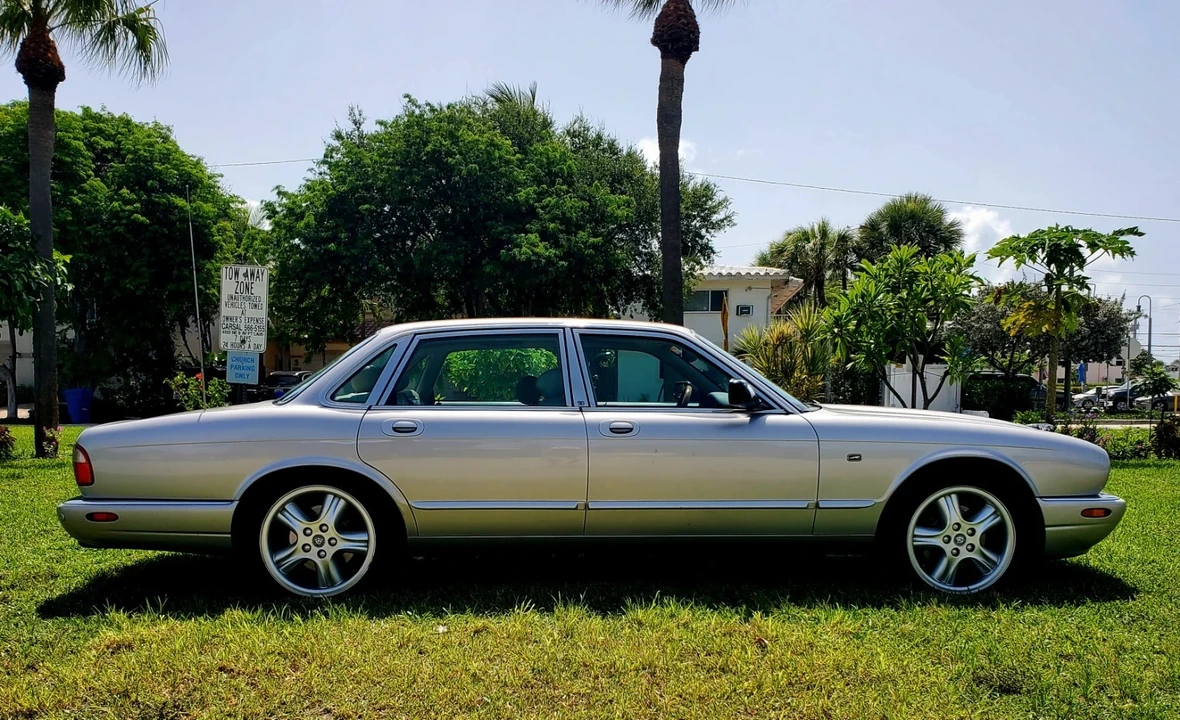 2003 Jaguar X308 XJ - Image 7 of 20