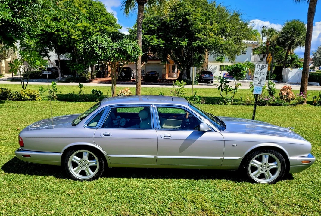 2003 Jaguar X308 XJ - Image 11 of 19