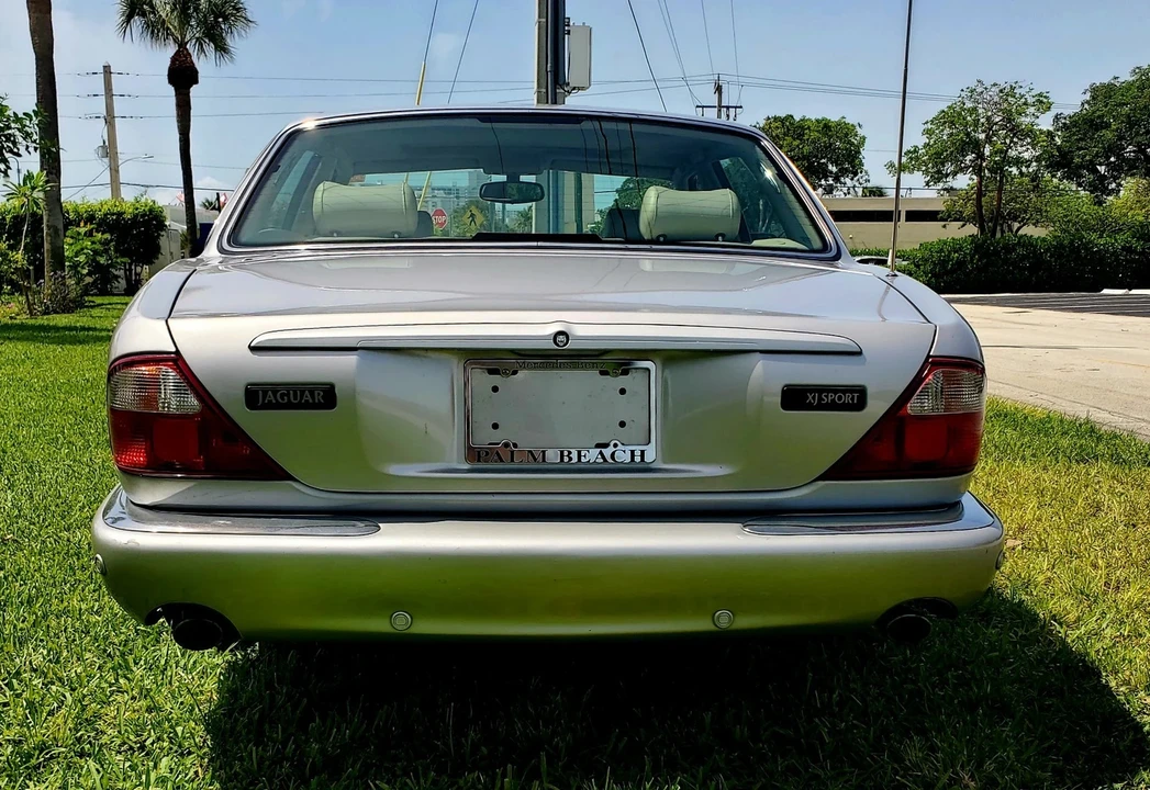 2003 Jaguar X308 XJ - Image 10 of 20
