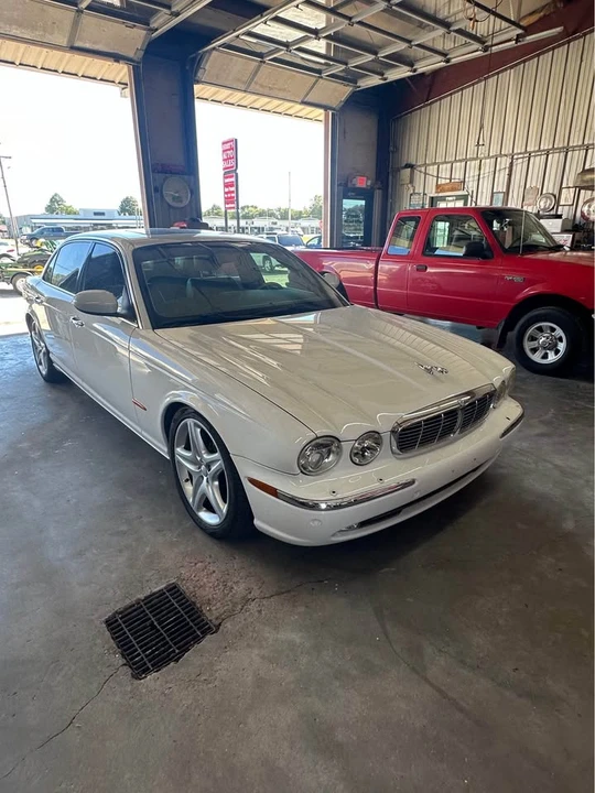 2003 Jaguar XJ Series 4 - Image 2 of 4