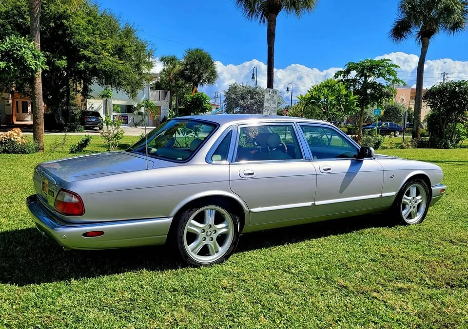 2003 Jaguar X308 XJ - Image 10 of 20