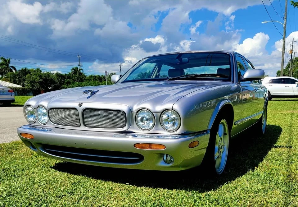 2003 Jaguar X308 XJ - Image 2 of 20
