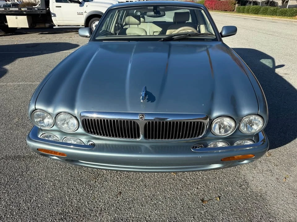 2003 Jaguar X308 XJ - Image 2 of 20