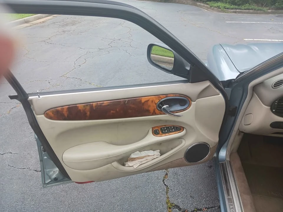 2003 Jaguar X308 XJ - Image 6 of 16