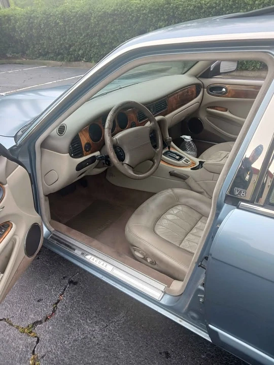 2003 Jaguar X308 XJ - Image 5 of 16