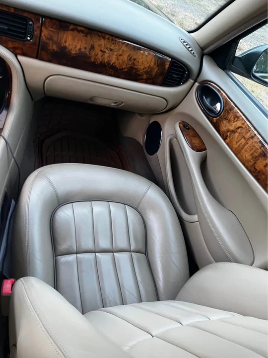 2003 Jaguar X308 XJ - Image 9 of 19
