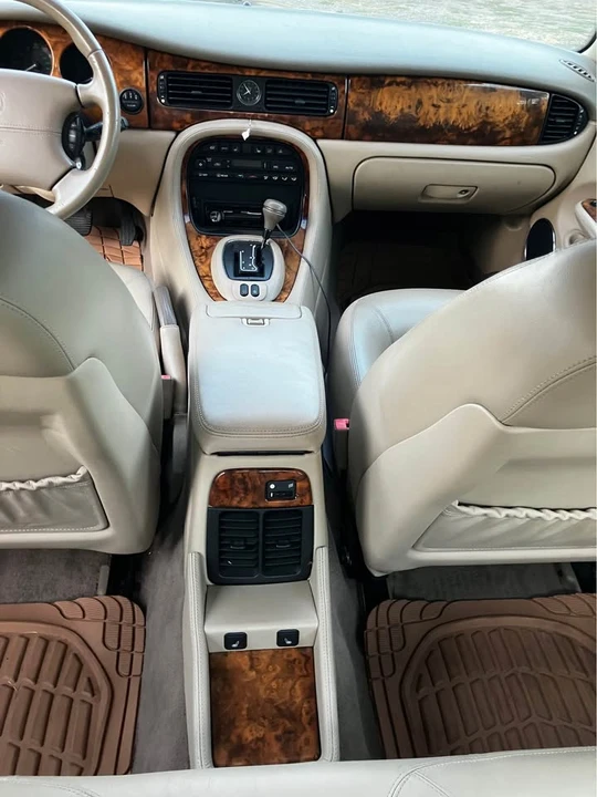 2003 Jaguar X308 XJ - Image 10 of 19