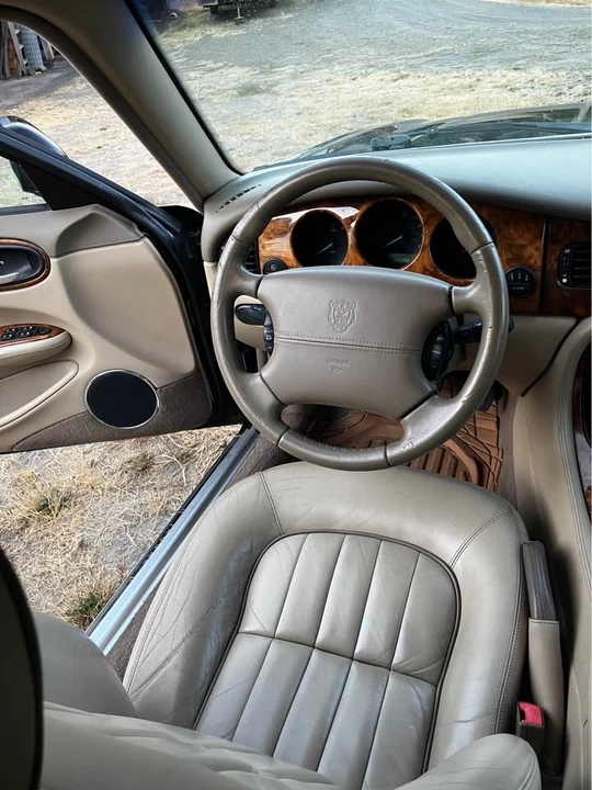 2003 Jaguar X308 XJ - Image 8 of 19