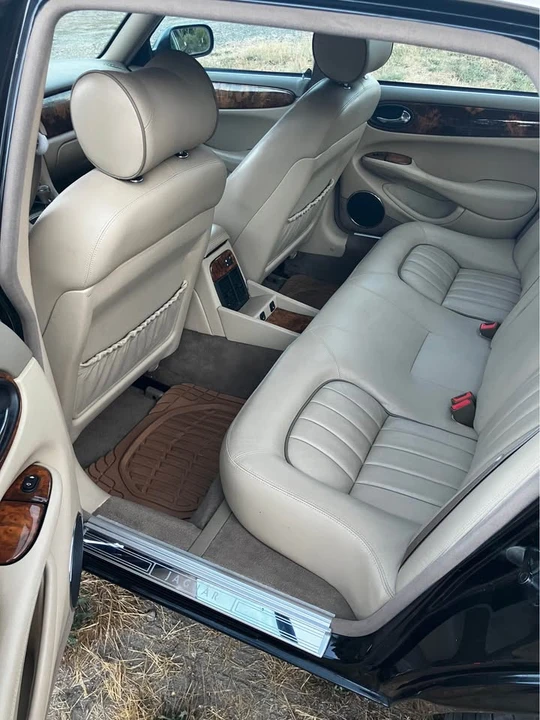 2003 Jaguar X308 XJ - Image 11 of 19