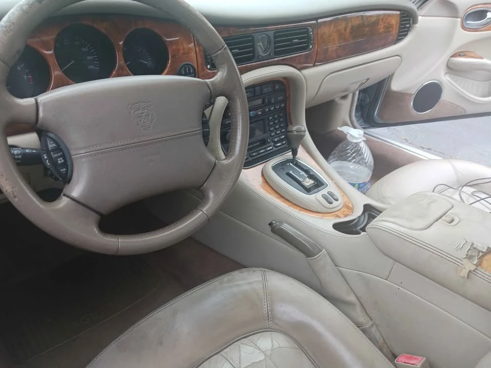 2003 Jaguar X308 XJ - Image 5 of 11