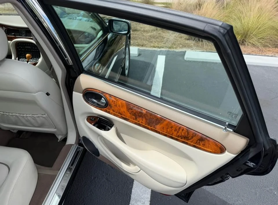 2003 Jaguar X308 XJ - Image 17 of 19