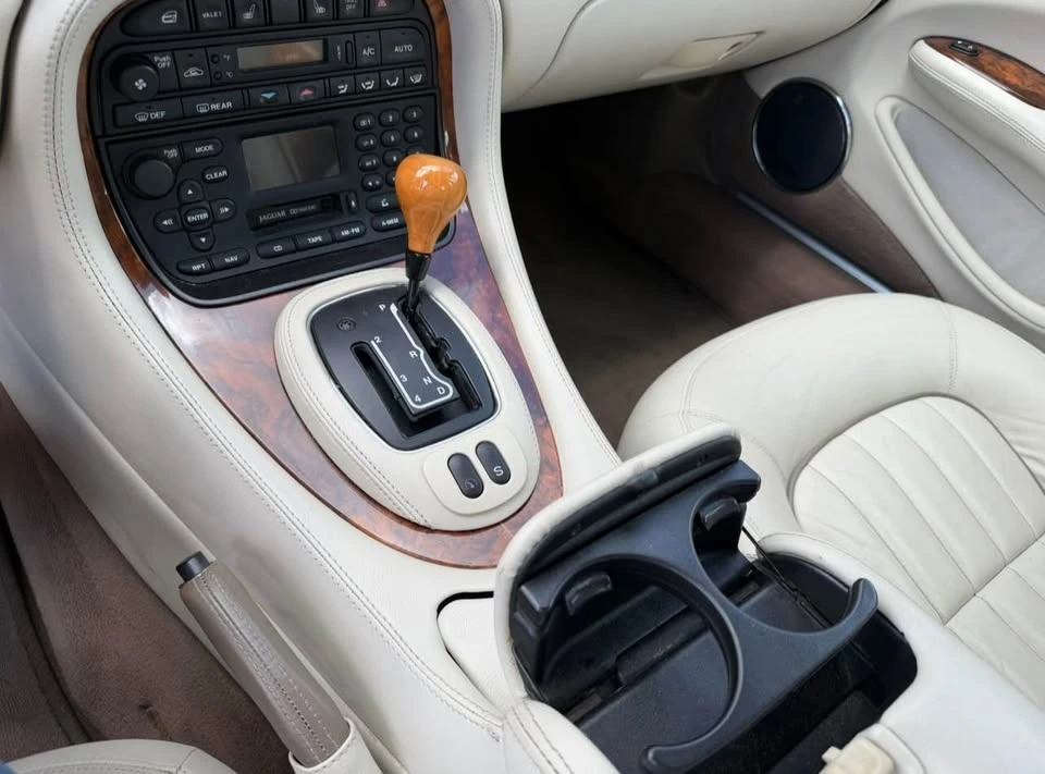 2003 Jaguar X308 XJ - Image 9 of 19