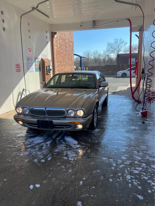 2003 Jaguar X308 XJ - Image 5 of 10