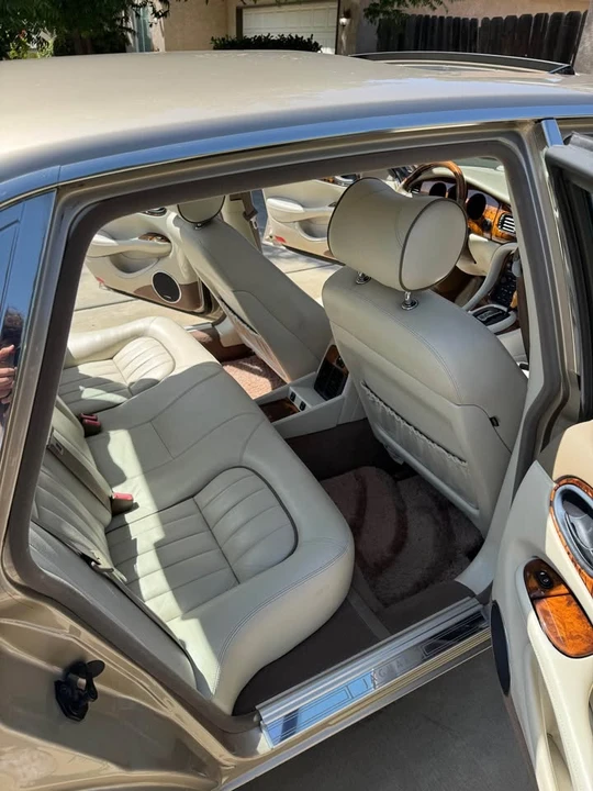 2003 Jaguar X308 XJ - Image 5 of 13
