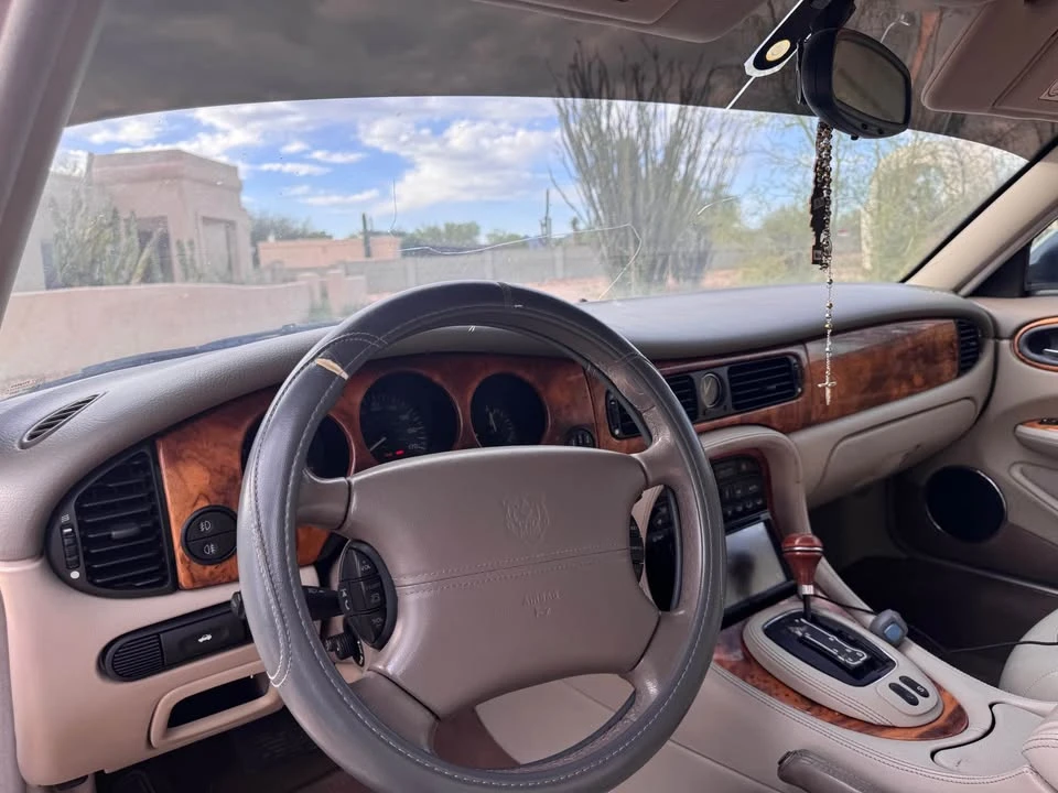 2003 Jaguar X308 XJ - Image 11 of 14