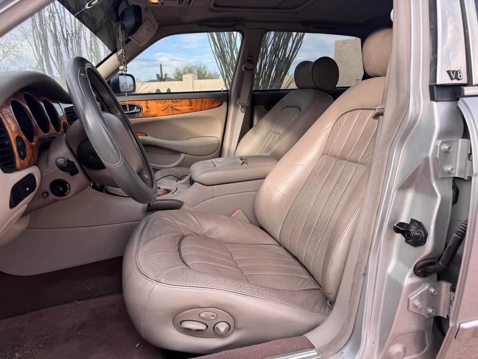 2003 Jaguar X308 XJ - Image 9 of 14