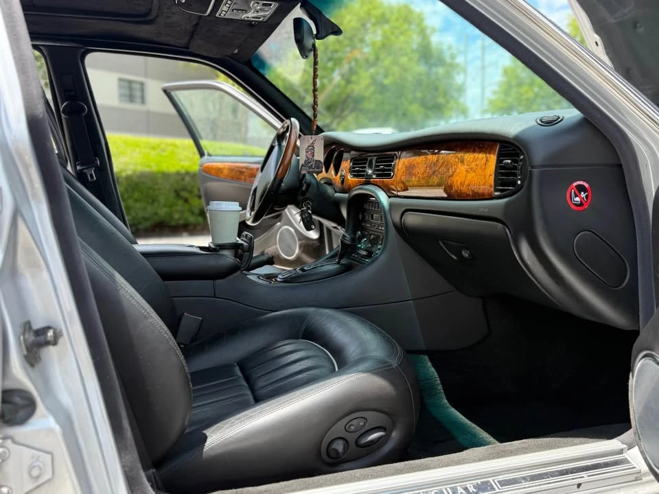 2003 Jaguar X308 XJ - Image 12 of 17