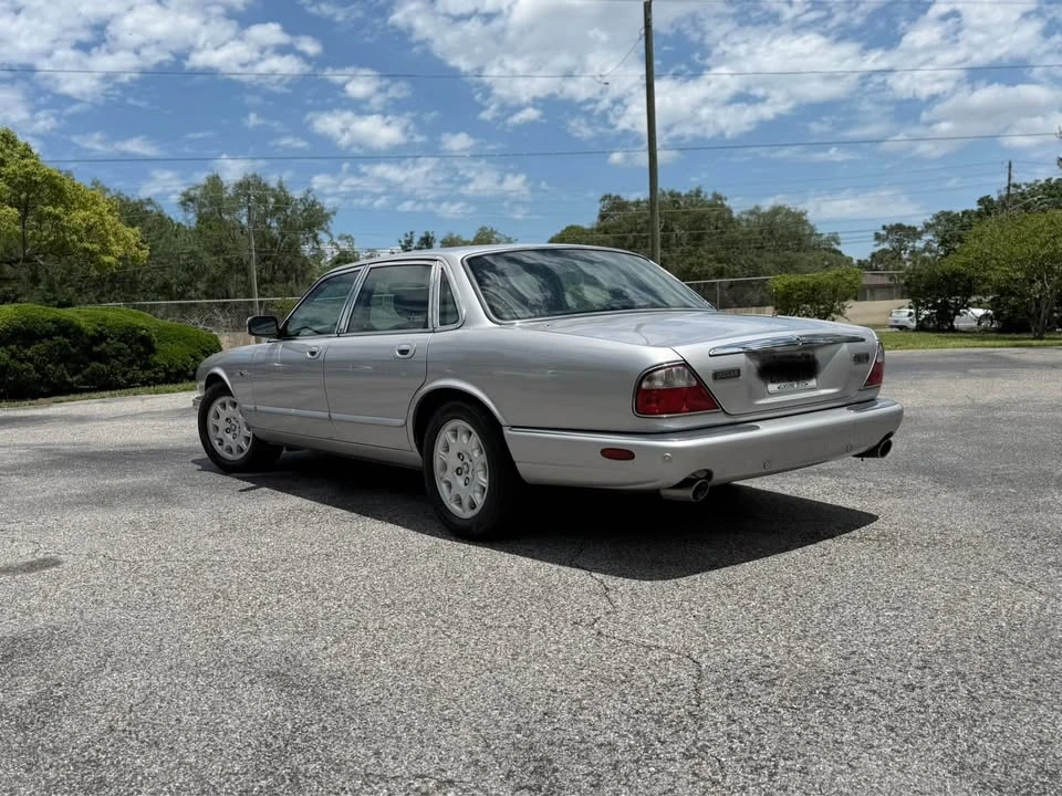 2003 Jaguar X308 XJ - Image 3 of 17