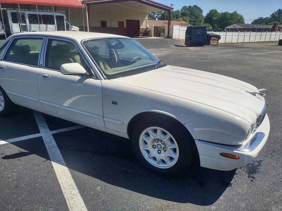 2003 Jaguar X308 XJ - Image 3 of 12