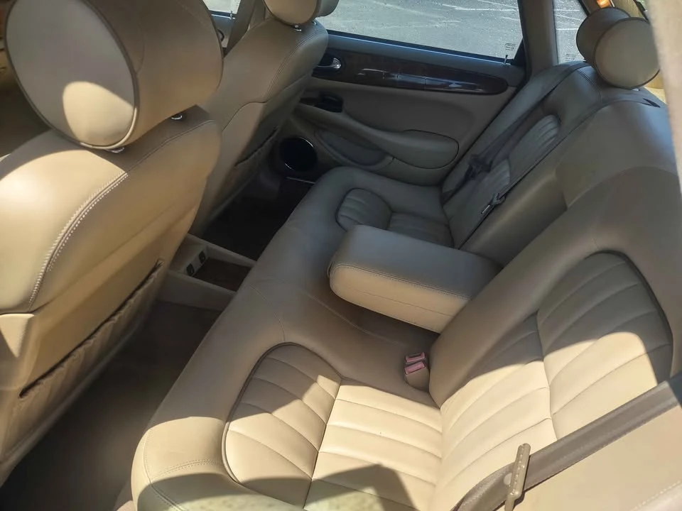 2003 Jaguar X308 XJ - Image 11 of 12