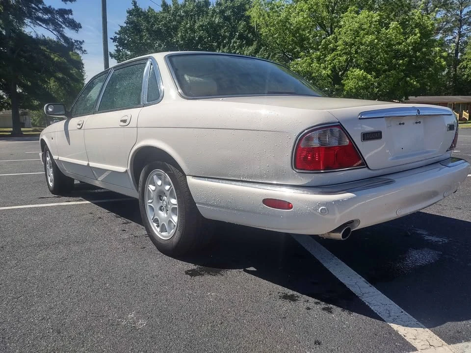 2003 Jaguar X308 XJ - Image 6 of 12