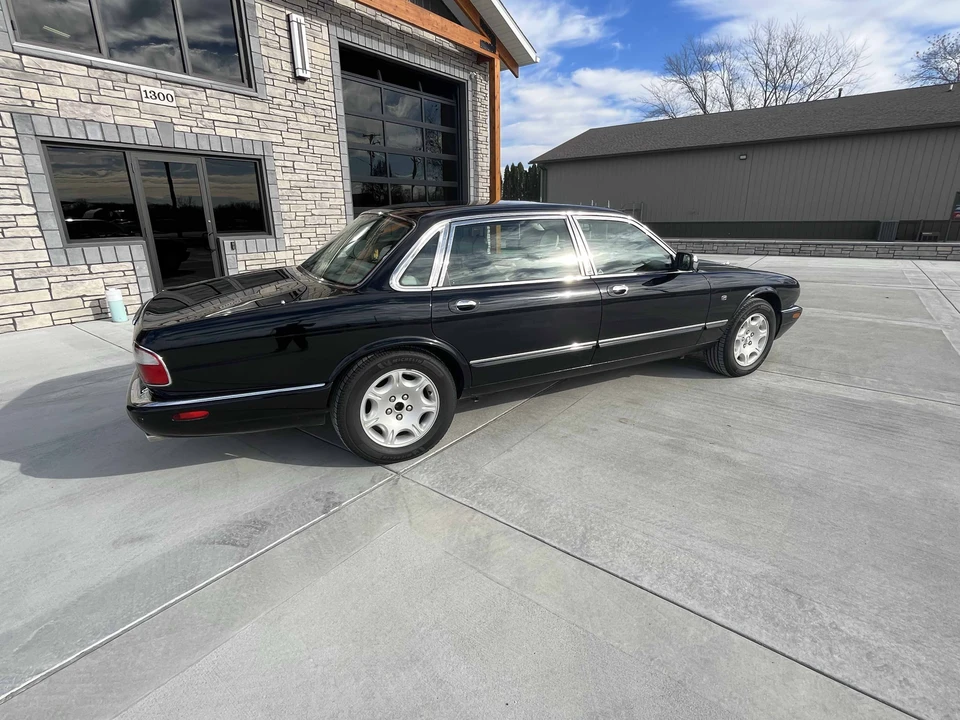 2003 Jaguar X308 XJ - Image 3 of 31