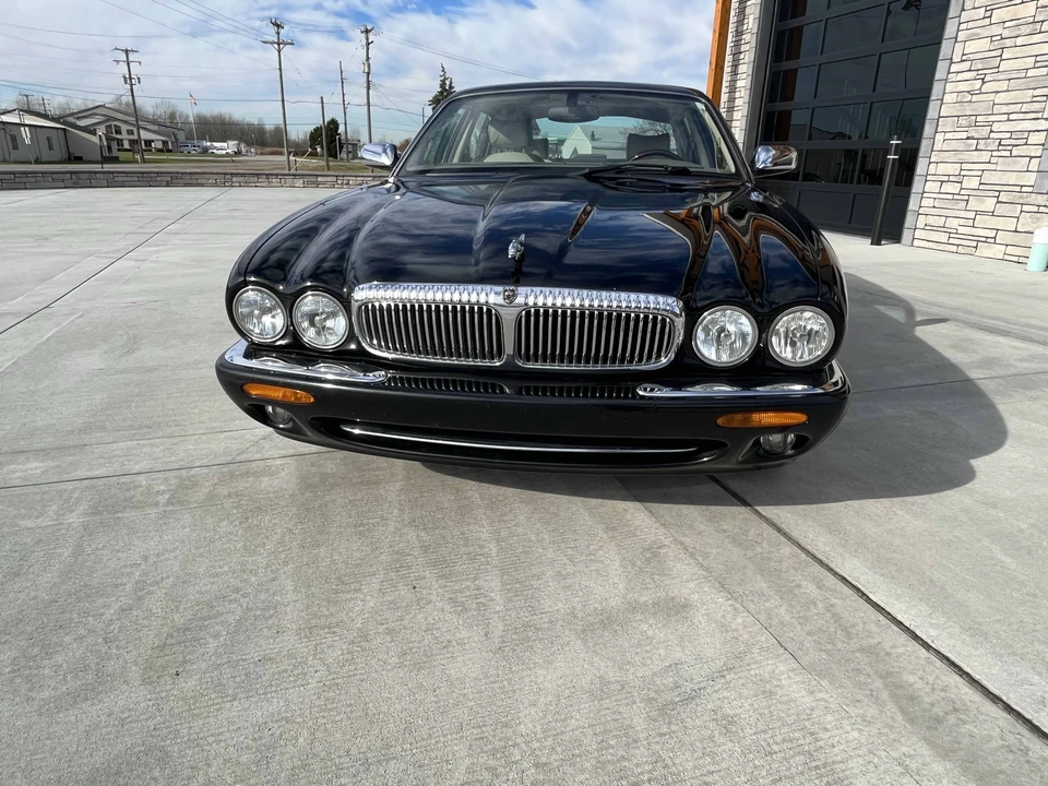 2003 Jaguar X308 XJ - Image 9 of 31