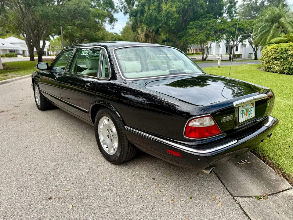 2003 Jaguar X308 XJ - Image 12 of 31