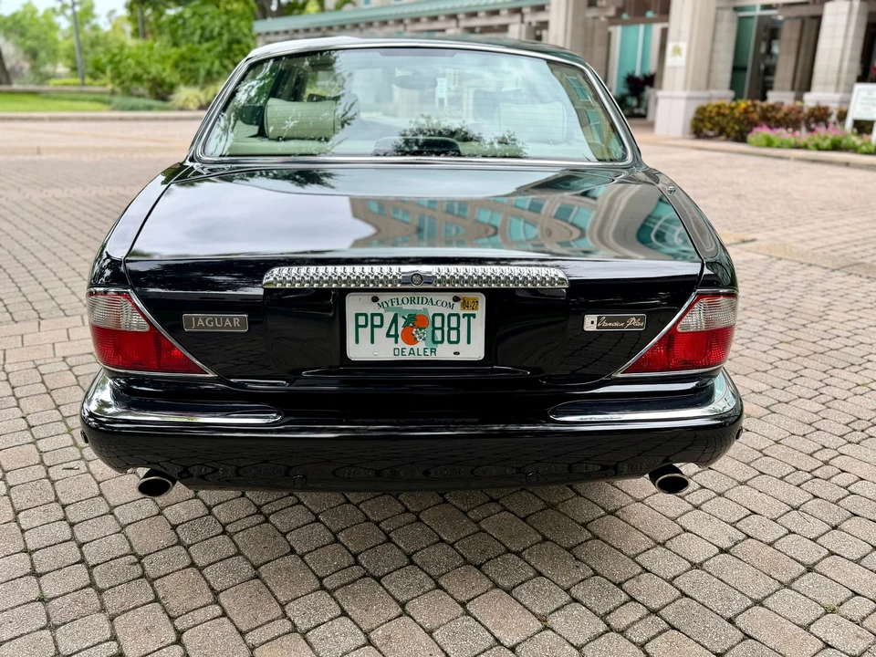 2003 Jaguar X308 XJ - Image 13 of 31