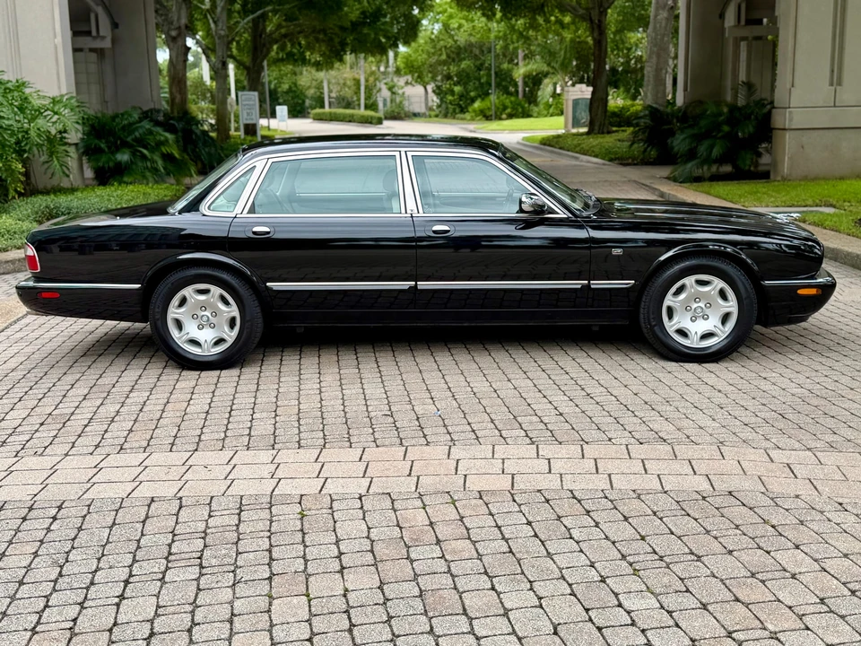 2003 Jaguar X308 XJ - Image 19 of 31