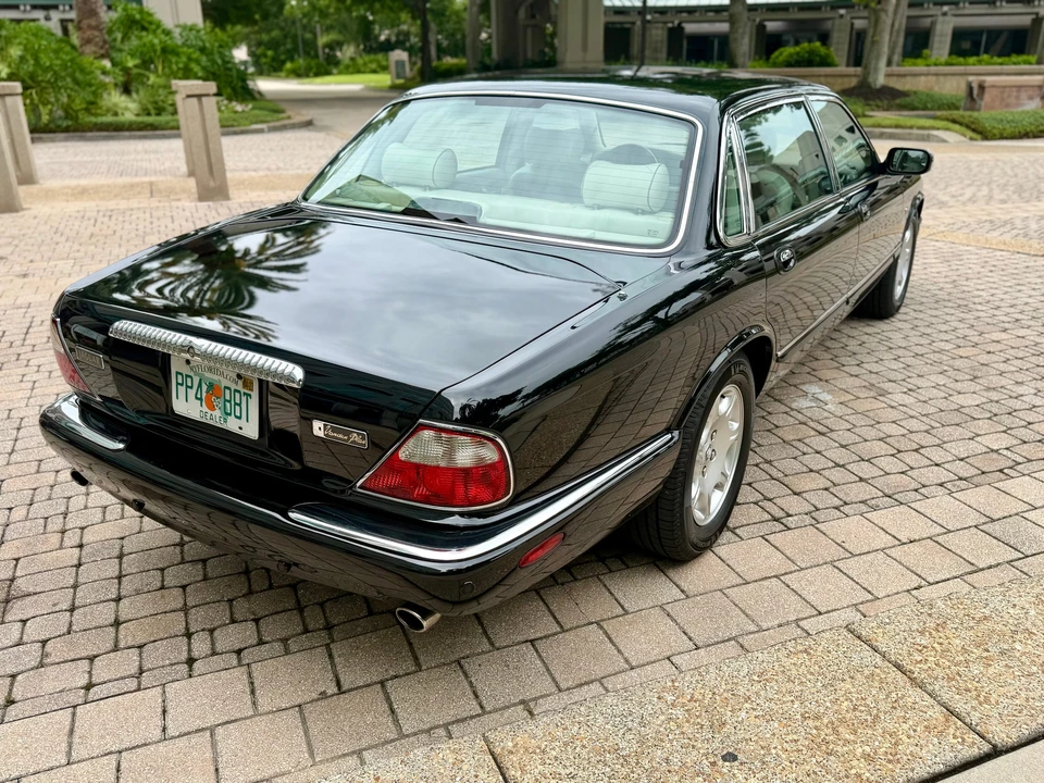 2003 Jaguar X308 XJ - Image 15 of 31