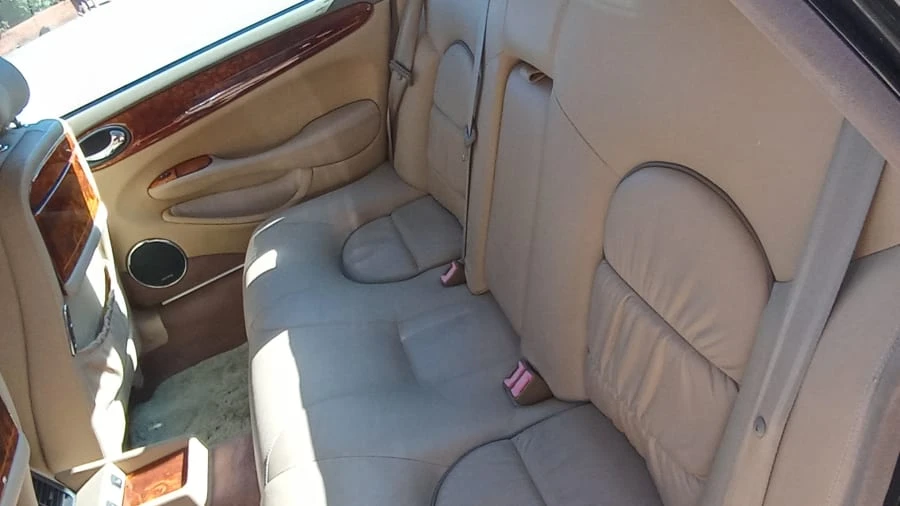 2003 Jaguar X308 XJ - Image 8 of 18