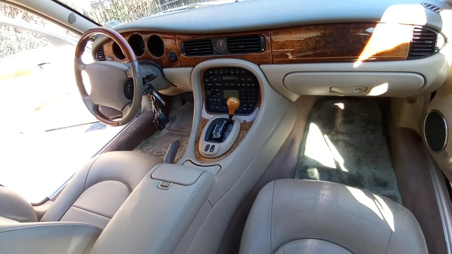 2003 Jaguar X308 XJ - Image 7 of 18