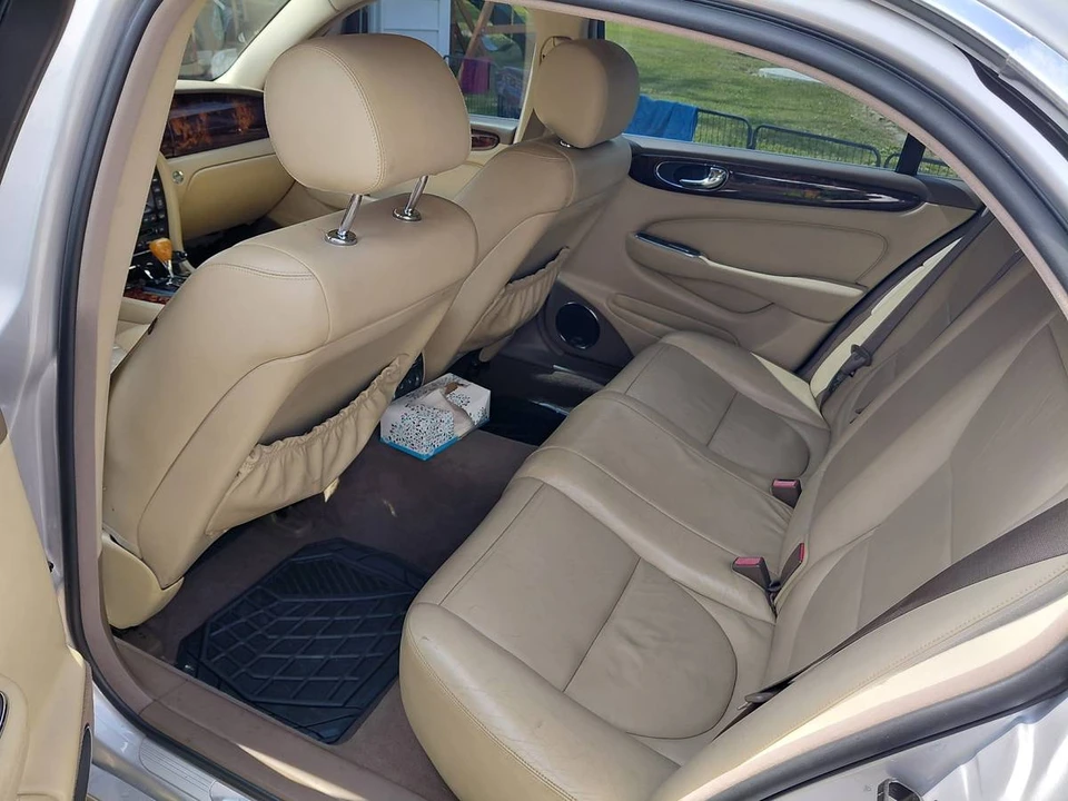 2003 Jaguar X308 XJ - Image 5 of 13