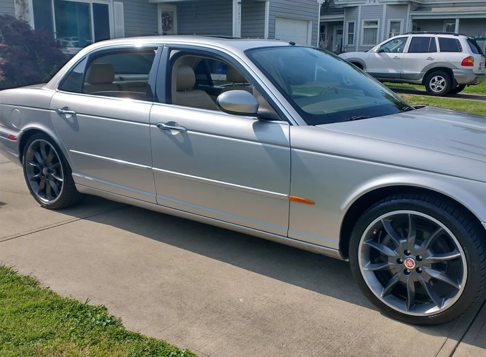 2003 Jaguar X308 XJ - Image 2 of 13