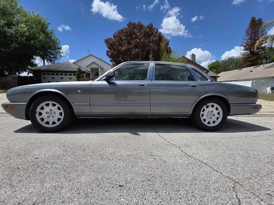 2003 Jaguar X308 XJ - Image 4 of 14