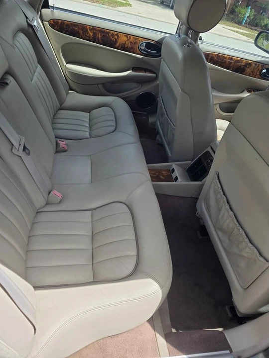 2003 Jaguar X308 XJ - Image 9 of 14